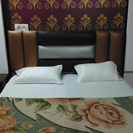 نيودلهي Hotel Euro International المظهر الخارجي الصورة